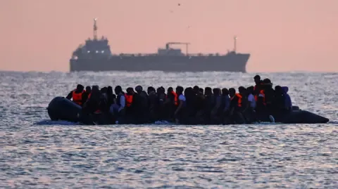 First Migrant Deported to France Under Fresh ‘One In, One Out’ Deal